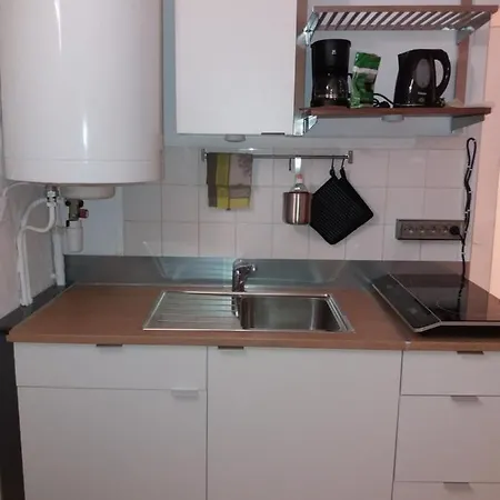 A Deux Pas Du Chateau - *