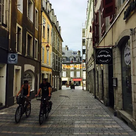 A Deux Pas Du Chateau - Apartmán *