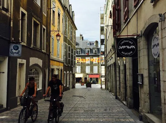 A Deux Pas Du Chateau - Apartmán *